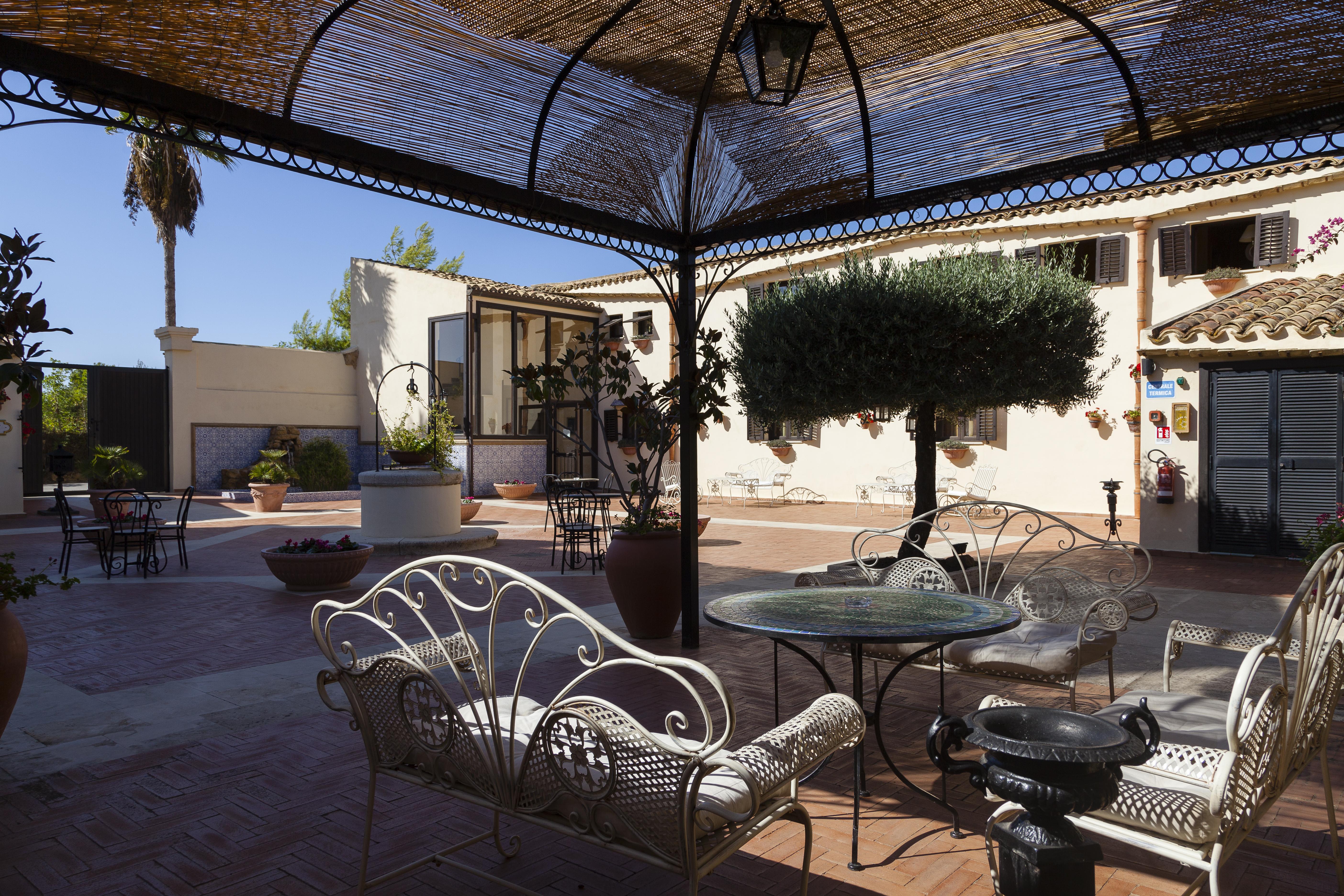 Hotel Foresteria Baglio Della Luna Agrigento Exteriör bild